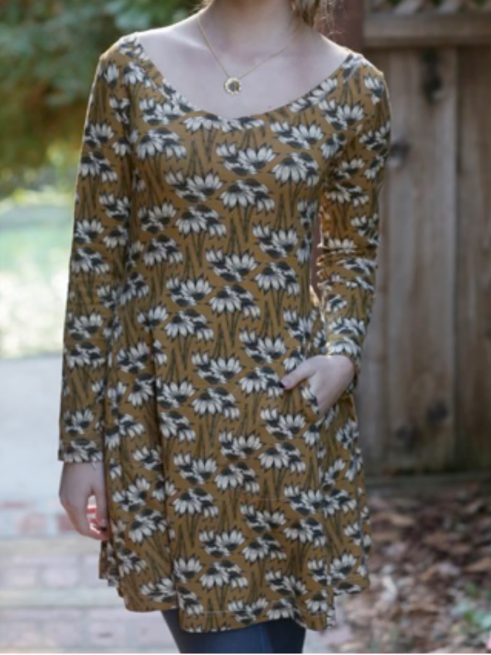 Effie's Heart The Relax Tunic Susan Mustard Floral Long-Sleeve Dress Size S NWT - Picture 3 of 13